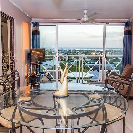 Cozy Accommodations - Dorchester City Line Kingston Bagian luar foto